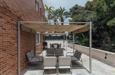 Rental of a spacious villa with pool, 250 m², Alicante Golf, Alicante, Spain